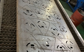 厚铁板激光切割